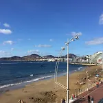 Piso Con Piscina Y Garaje En La Playa De Canteras شقة
