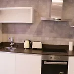 Piso Con Piscina Y Garaje En La Playa De Canteras * لاس بالماس دي غران كاناريا