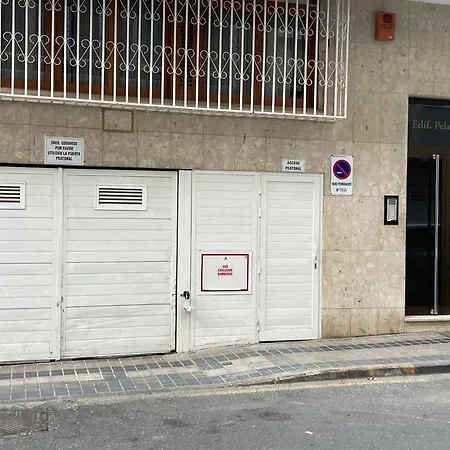 Piso Con Piscina Y Garaje En La Playa De Canteras Apartamento