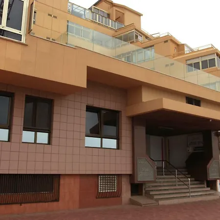 Piso Con Piscina Y Garaje En La Playa De Canteras 公寓 大加那利岛拉斯帕尔马斯