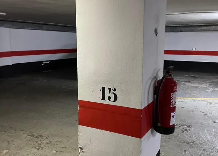 Piso Con Piscina Y Garaje En La Playa De Canteras