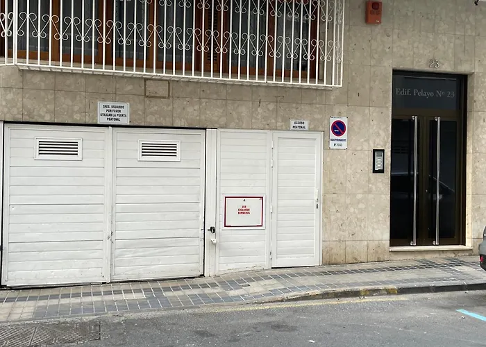 Piso Con Piscina Y Garaje En La Playa De Canteras 公寓