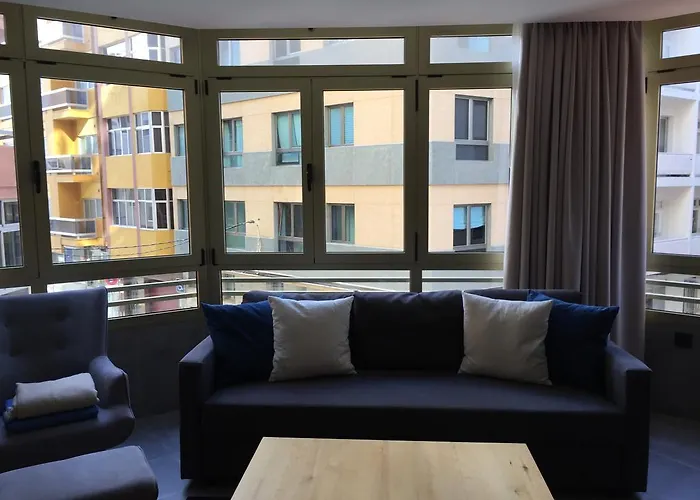 Piso Con Piscina Y Garaje En La Playa De Canteras * Las Palmas de Gran Canárias