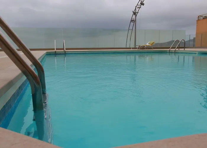 Piso Con Piscina Y Garaje En La Playa De Canteras 公寓 大加那利岛拉斯帕尔马斯