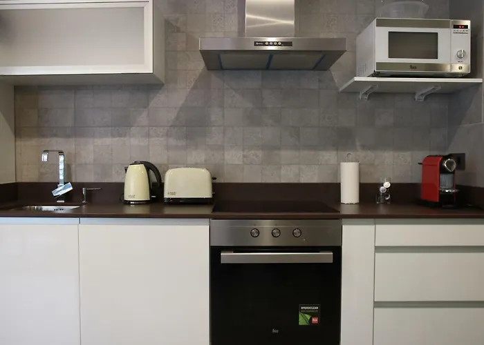 Piso Con Piscina Y Garaje En La Playa De Canteras Apartamento