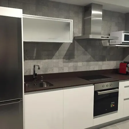 Piso Con Piscina Y Garaje En La Playa De Canteras Apartment *