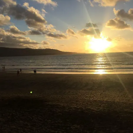 Piso Con Piscina Y Garaje En La Playa De Canteras 아파트 라스팔마스