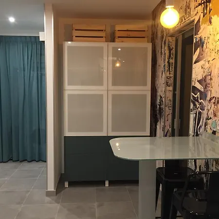 Daire Piso Con Piscina Y Garaje En La Playa De Canteras *