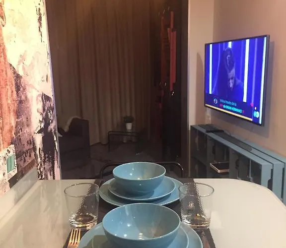 Piso Con Piscina Y Garaje En La Playa De Canteras